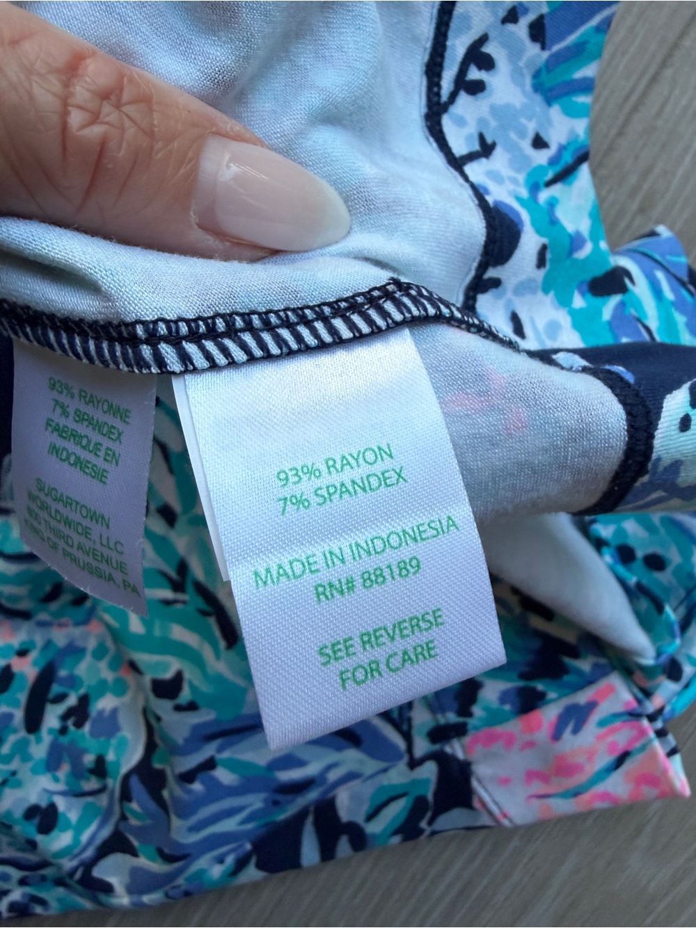 Lilly Pulitzer UPF50+ Sophie Dress with Bright Floral Print - Picture 10 of 11